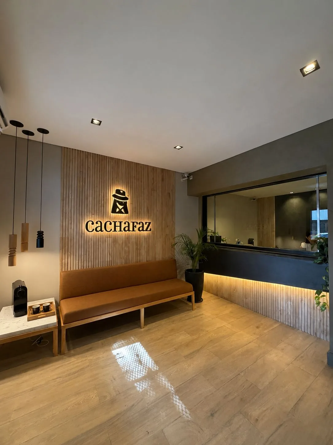Proyecto Cachafaz: madera y calidez